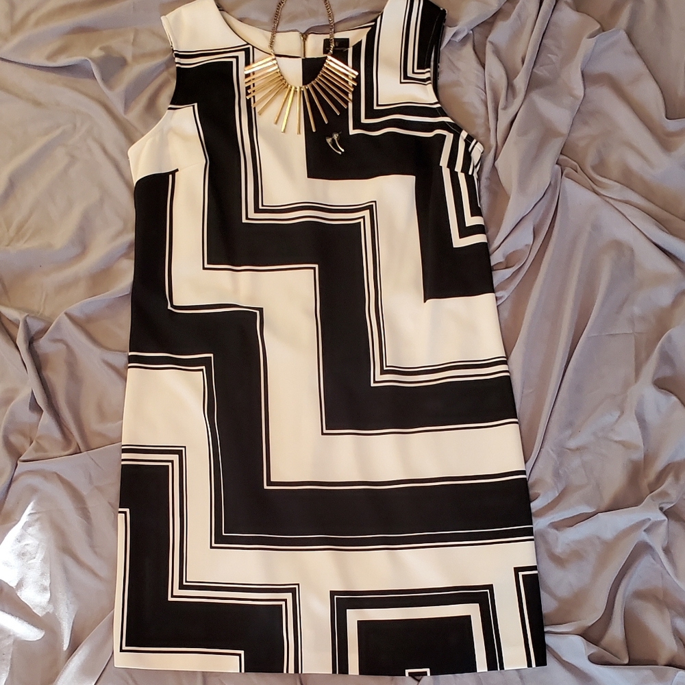 Black & White geometric